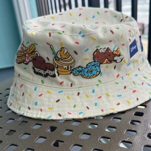 Disney Parks Cream Hat with Dessert Motifs - reversible